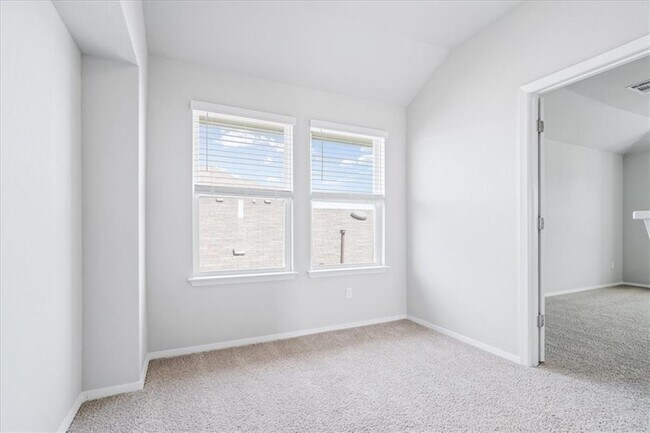 Building Photo - 179 Living Reef Dr