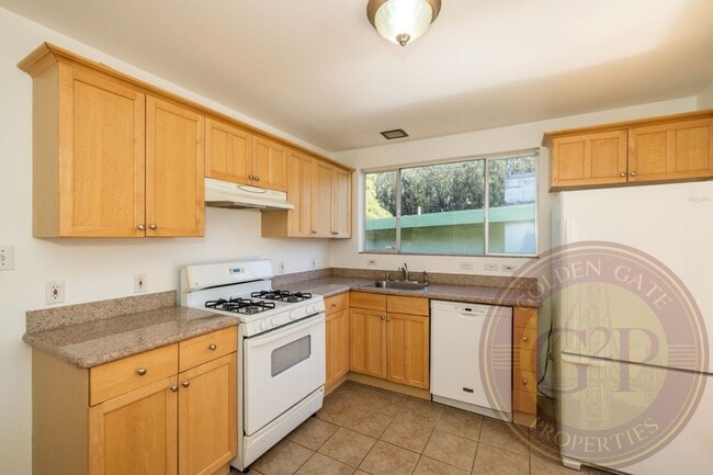 Building Photo - Forest Knolls - 3 BR, 2 BA House 1,275 Sq. Ft. - 3D Virtual Tour, 2-Car Garage, Ample Storage