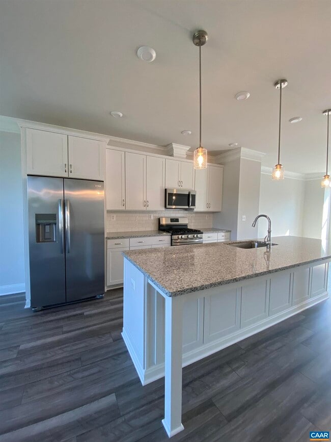 Building Photo - 3189 Acadia Dr