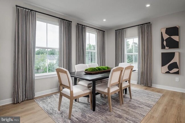 Building Photo - 8249 WILLOWBEND TURN