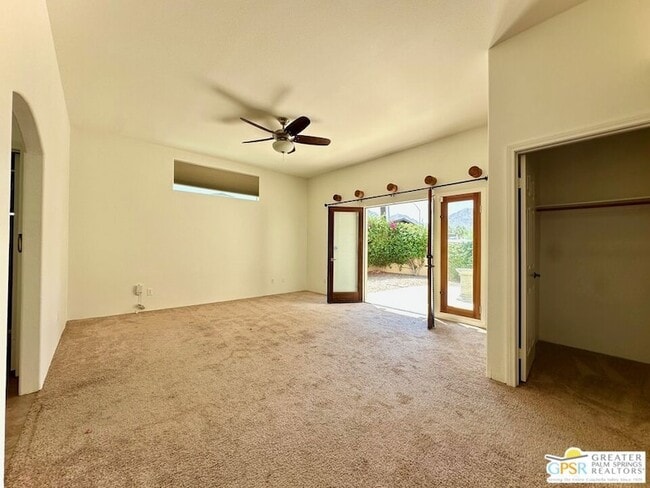 Building Photo - 51220 Avenida Velasco