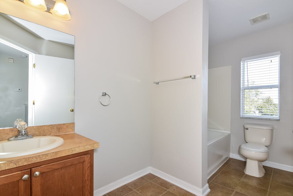 Building Photo - 18832 Sunterra Dr