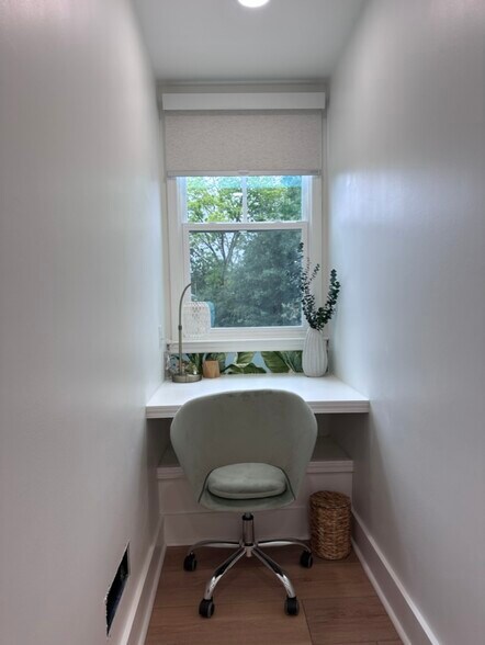Building Photo - 985 Sea Gull Dr