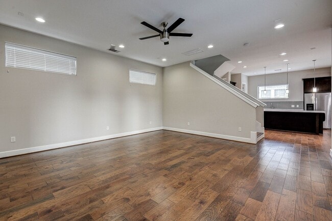 Building Photo - Modern Comfort Meets City Living — 3-Story Townhome Ready Now!