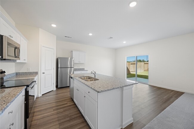 Building Photo - 8215 Vacek Xing Wy