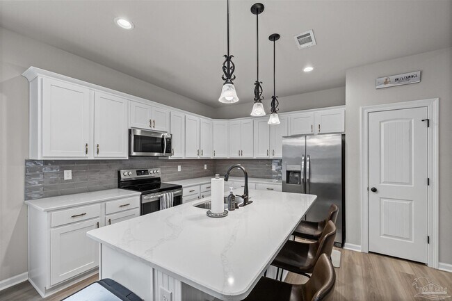 Building Photo - 4709 Sago Palm Cir