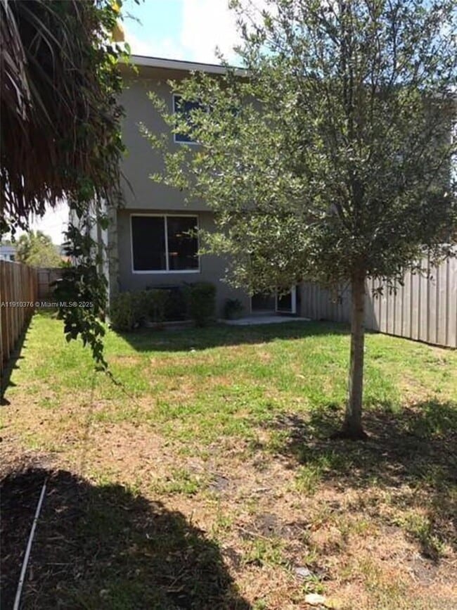 Building Photo - 1110 NE 1st Ave.