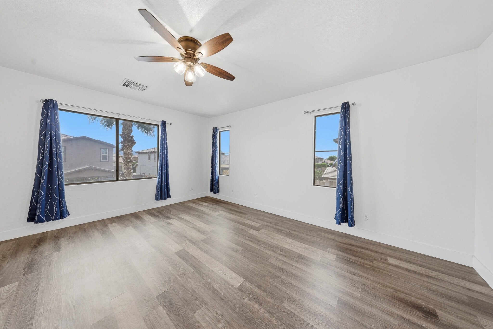 Building Photo - 12175 W Chase Ln