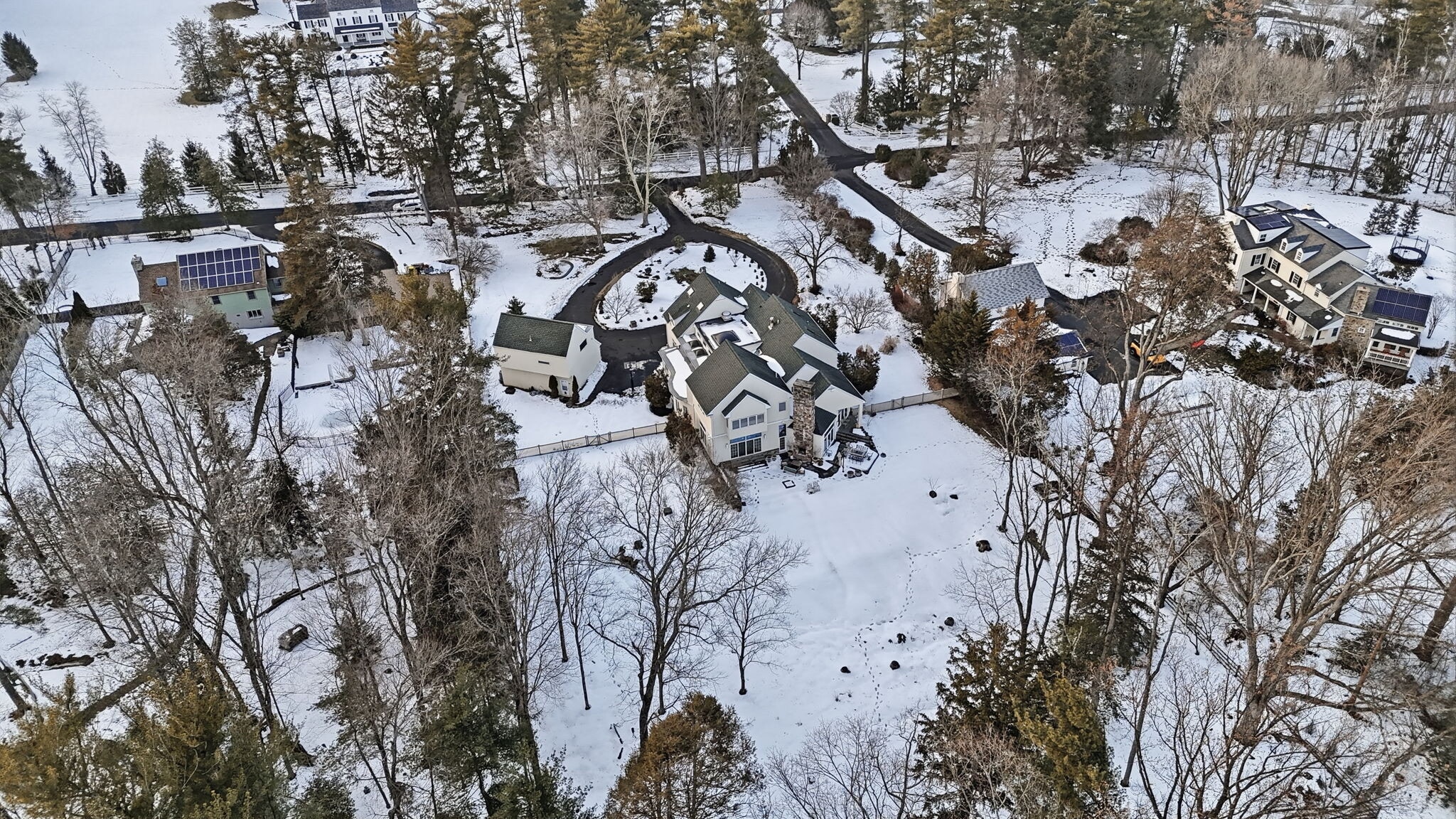 Building Photo - 244 Mathers Rd