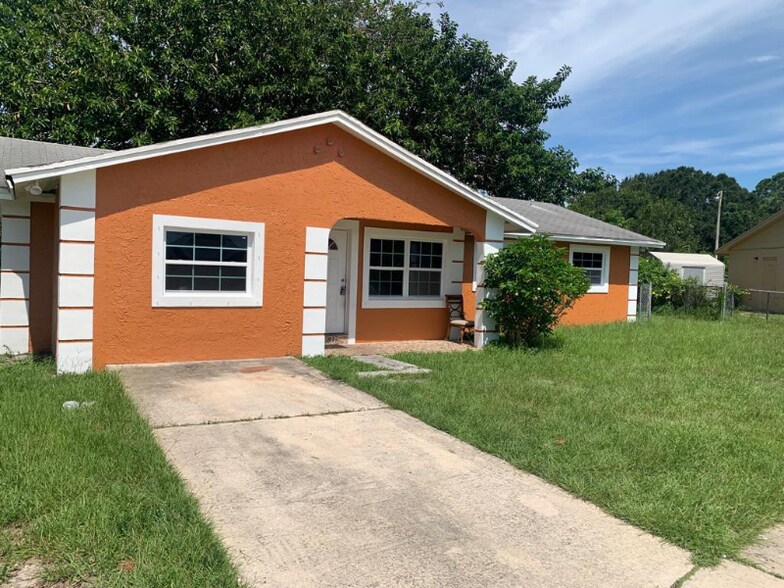 Building Photo - 2708 Walker Dr
