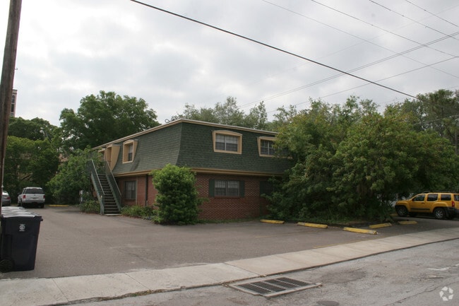 Primary Photo - 3221 W Swann Ave