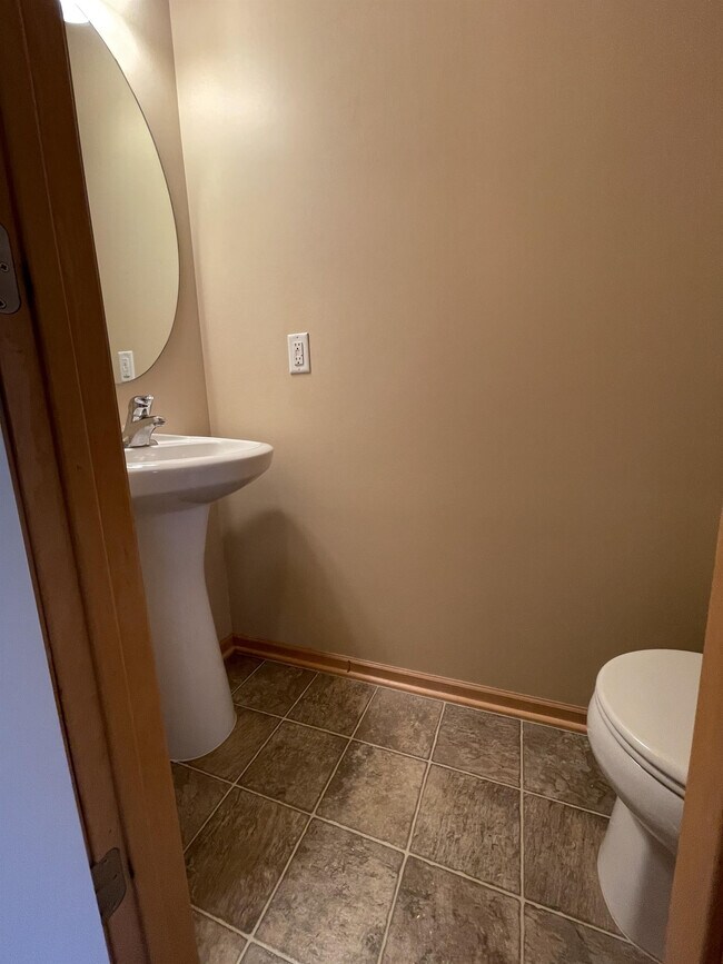 Building Photo - 18279 Key W Ct