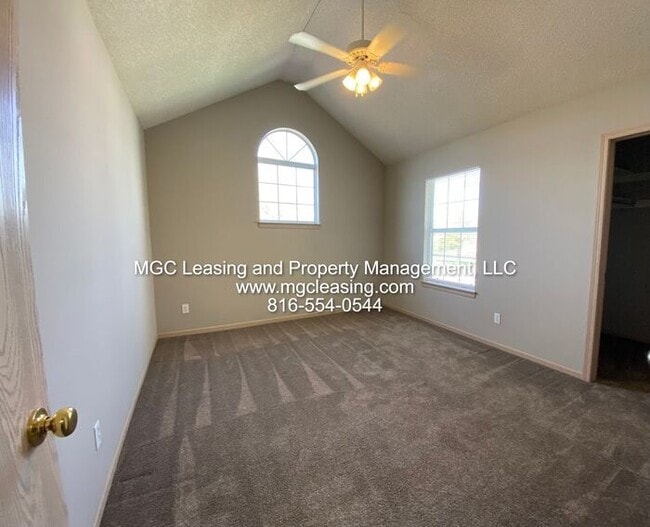 Building Photo - SOUTH GARDEN TOWNHOMES