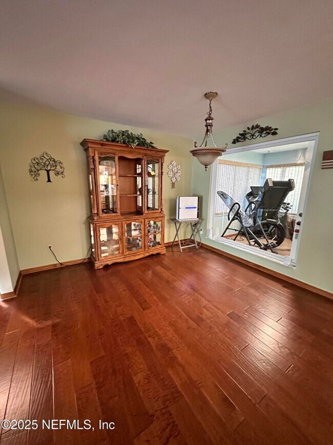 Building Photo - 746 SE 52nd St