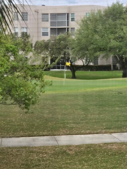 Building Photo - 9531 Seagrape Dr