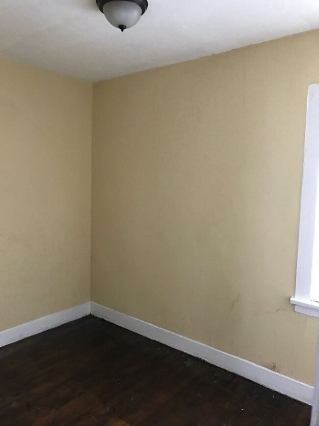 Building Photo - 209 Gregory St