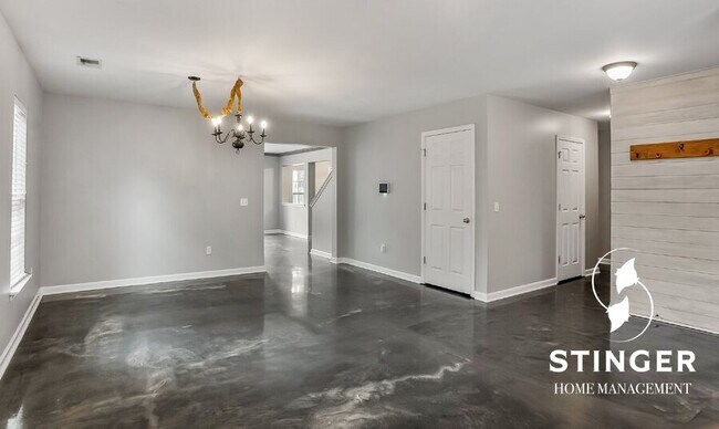 Building Photo - 43 Shadow Moss Dr