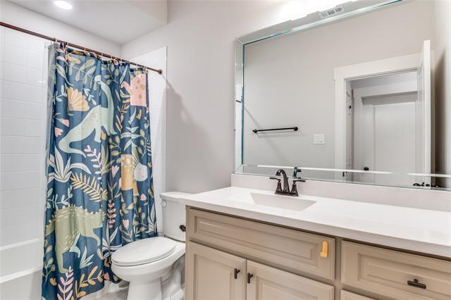 Building Photo - 3691 Rosemont Dr