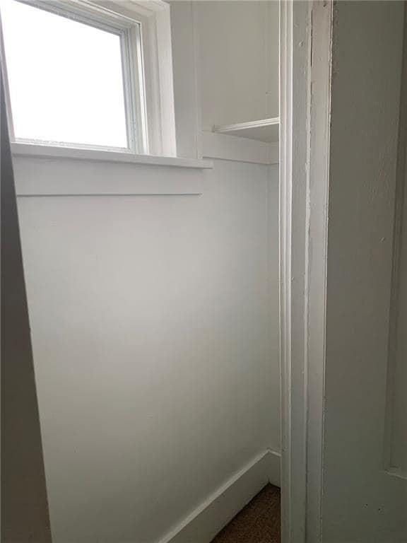 Building Photo - 296 Glen Ellyn Way