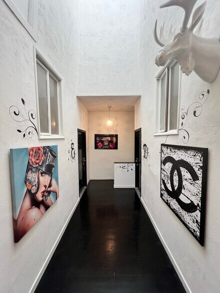 Building Photo - 1000 Central Ave