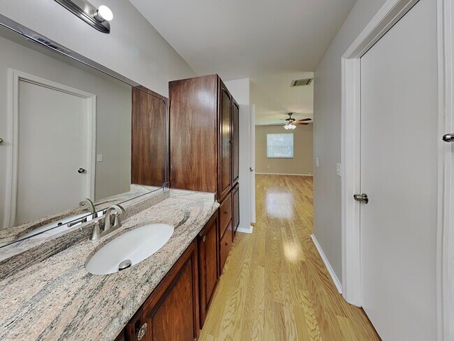 Building Photo - 103 Coralwood Cir