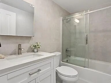 Building Photo - 3945 Nobel Dr