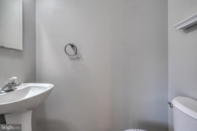 Building Photo - 1453 Golden Rod Ct