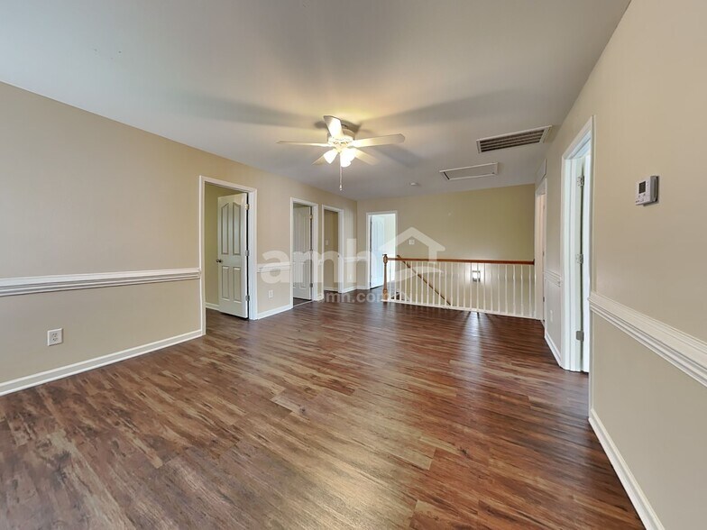 Building Photo - 2572 Viola Ct