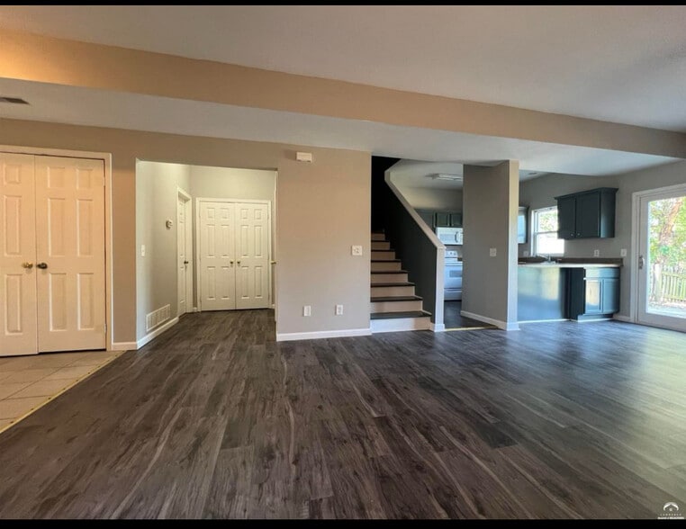 Building Photo - 2529 Morningside Dr