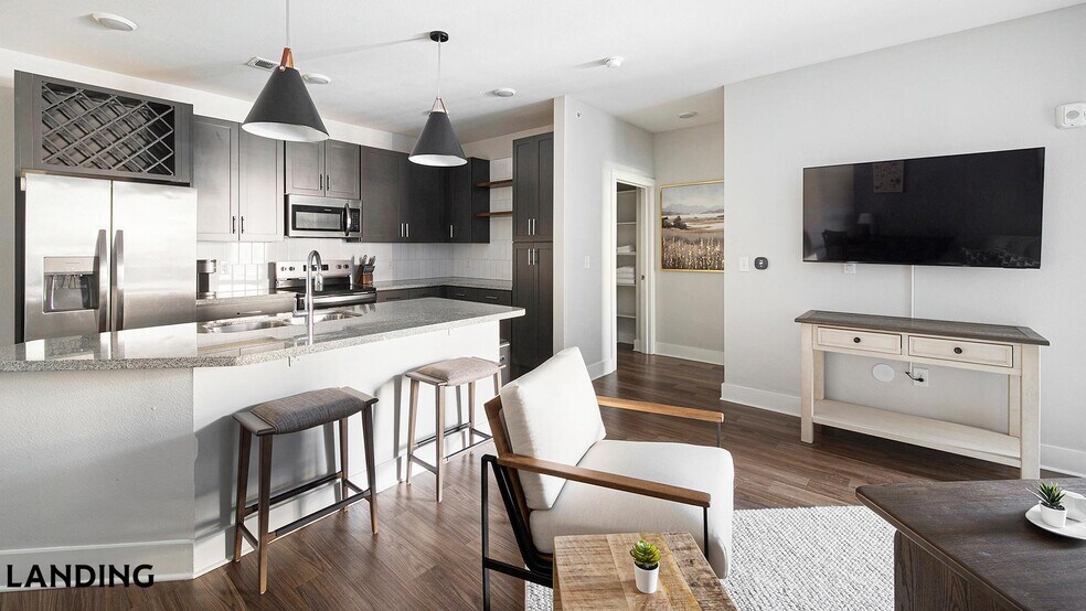 Building Photo - 701 Rahling Rd