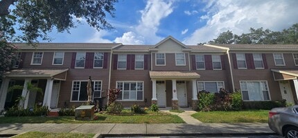 Building Photo - Townhome Near MLK and I-75