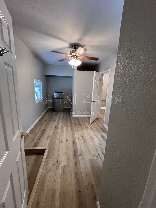 Building Photo - 343 Arlen Dr