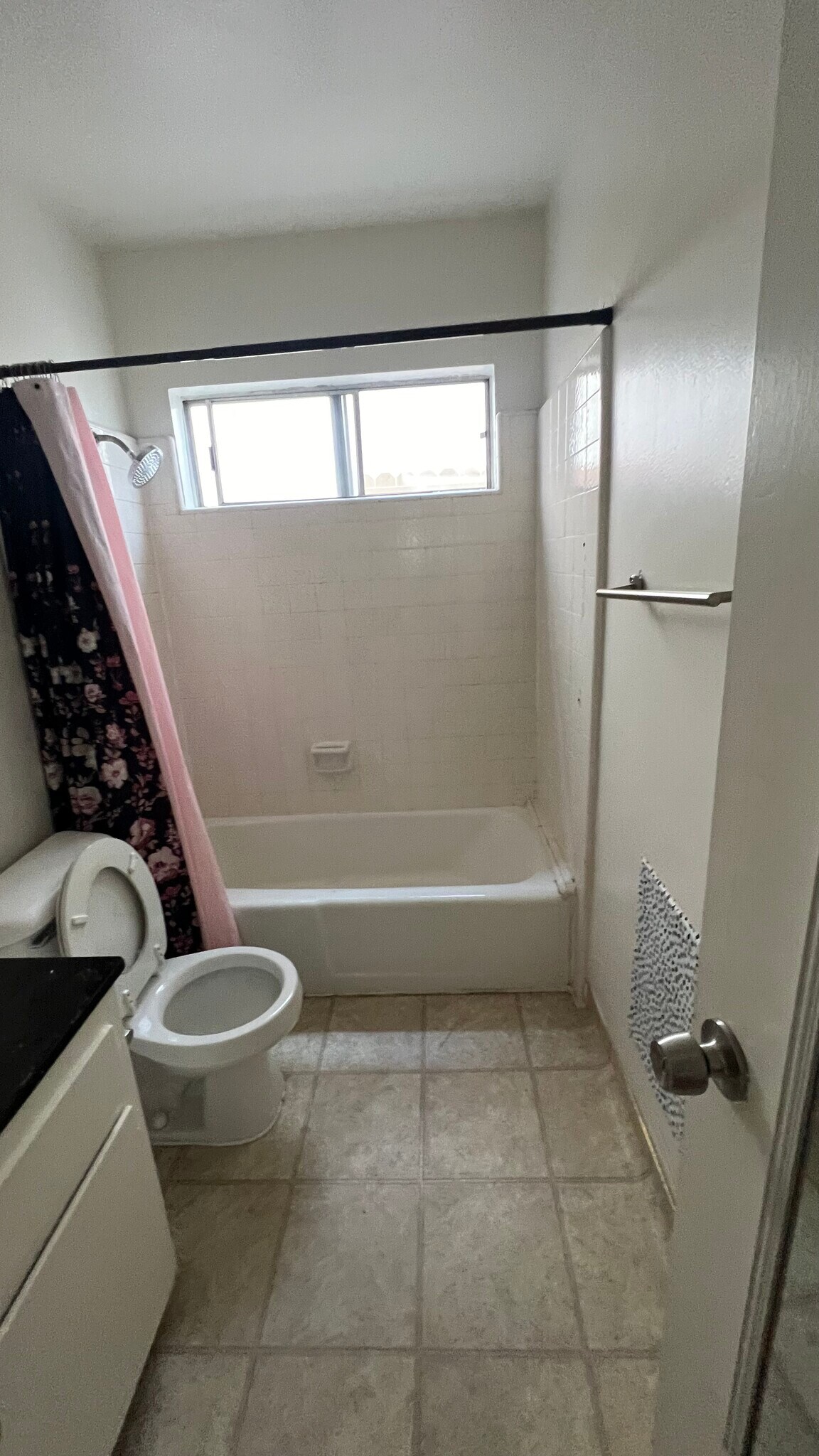 Building Photo - 3562 Mentone Ave