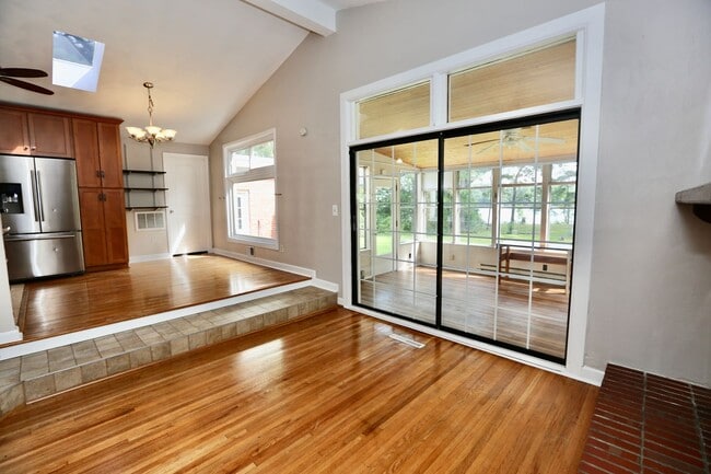 Building Photo - Available 06-22-26! Updated Waterfront Home! Extras Like Workshop & Sunroom, Pet Friendly, Hardwo...