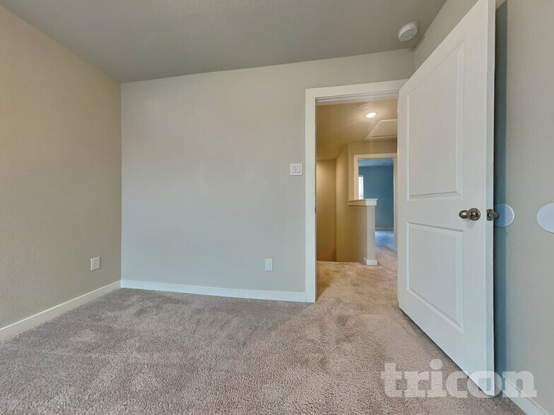 Building Photo - 5159 Klein Orchard Dr