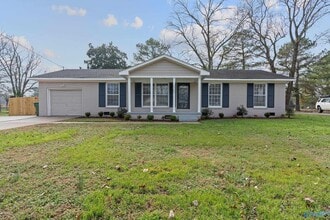 Building Photo - 1723 Laverne Dr NW