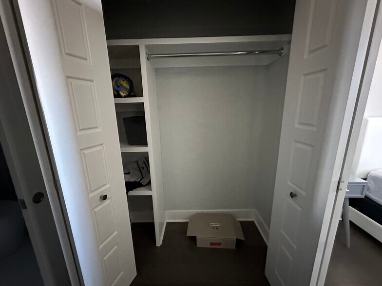 Building Photo - 1405 Frankford Ave