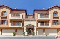 Building Photo - 2960 Champion Way