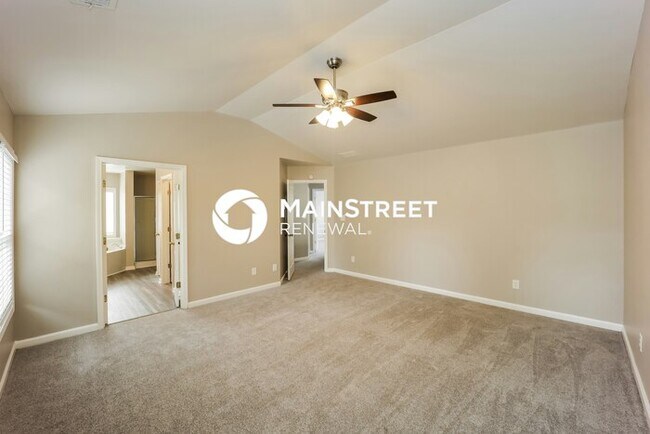 Building Photo - 3 Bedroom Pet-Friendly Home in Atlanta, GA with Main Street Renewal