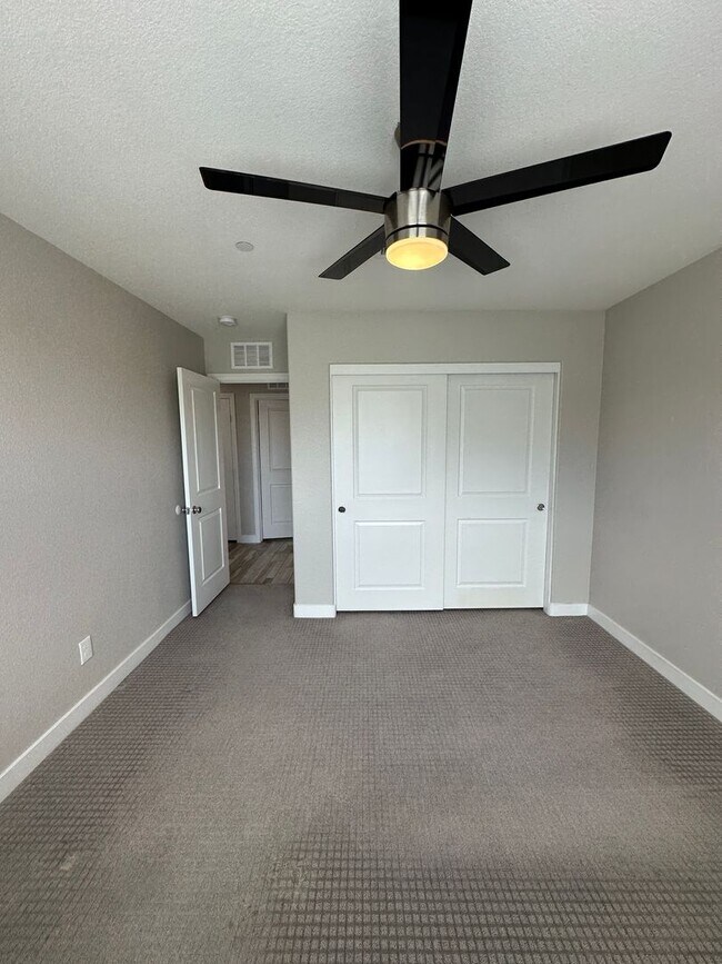 Building Photo - 7758 Meng Ct