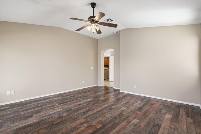Building Photo - 5339 W Kaler Cir