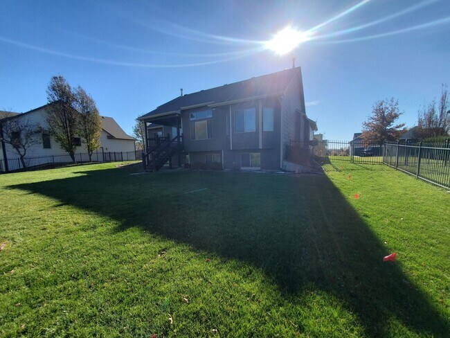 Building Photo - Pristine luxury Home in North Andover Neig...
