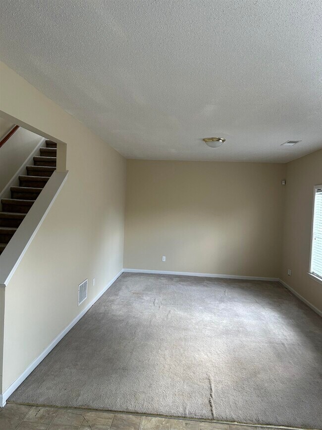 Building Photo - 8516 Boothes Ridge Dr