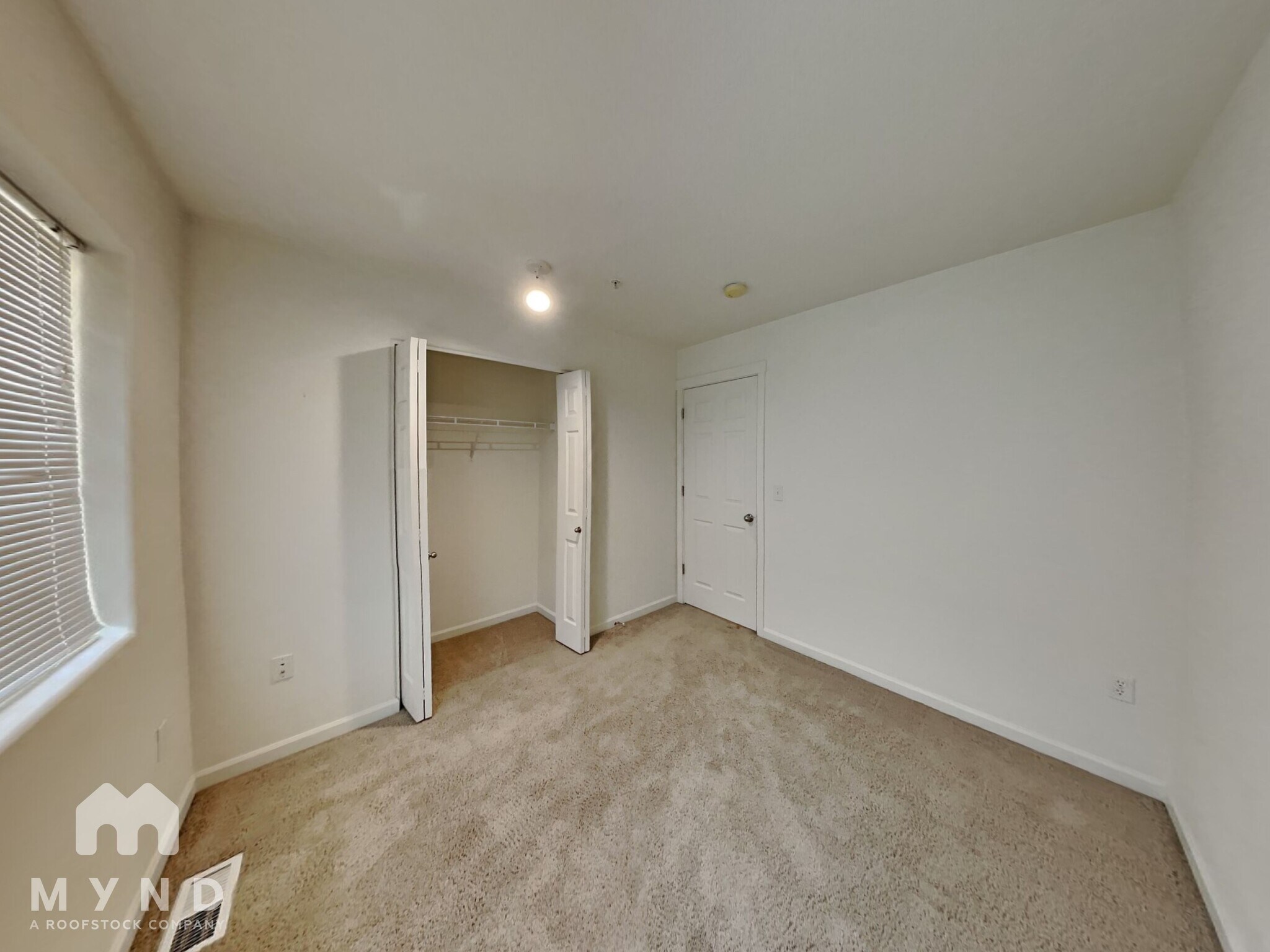 Building Photo - 15390 SW Mallard Dr