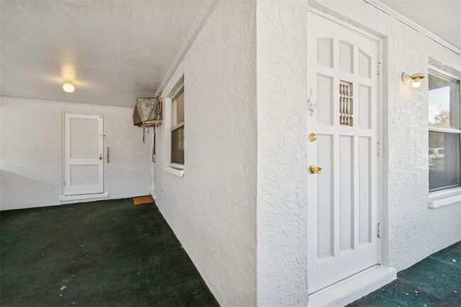 Building Photo - 5409 S Lois Ave