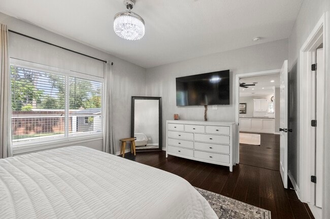 Building Photo - 5178 Lazy Ln