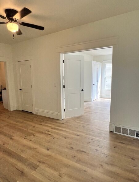 Living room - 439 S Parker Dr