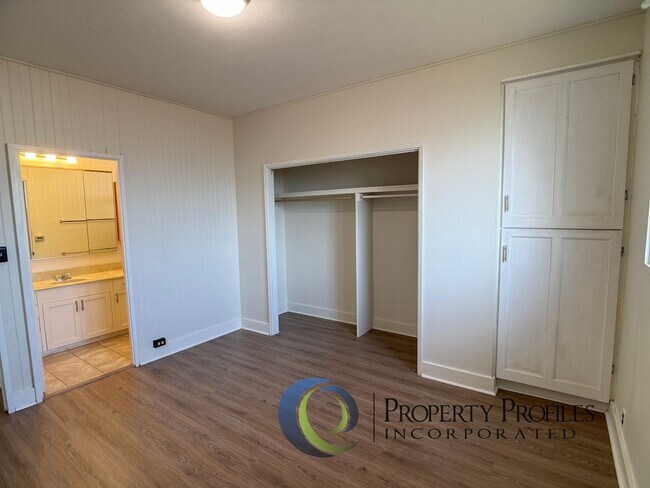 Building Photo - Kaimuki 3 Bedroom 2 Bath House