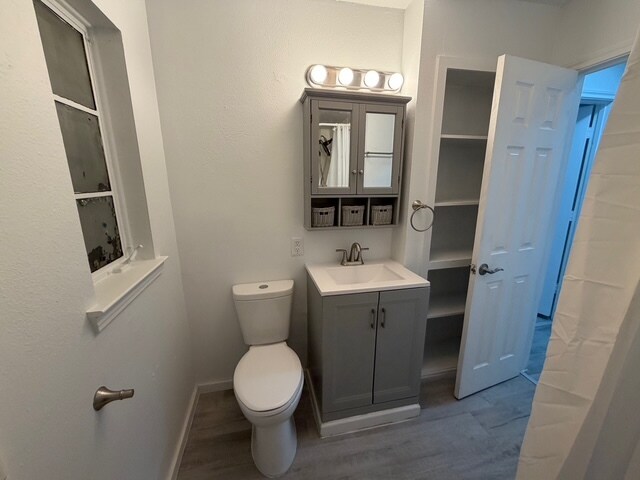 Building Photo - 1105 Highland Dr