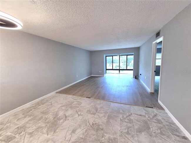 Building Photo - 222 Caryl Way